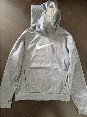 Boys Nike Gray Hoodie Therma-fit size Large